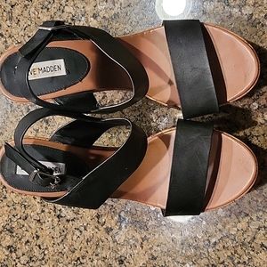 Steve Madden Estrela Black Wedge Sandal Size 11